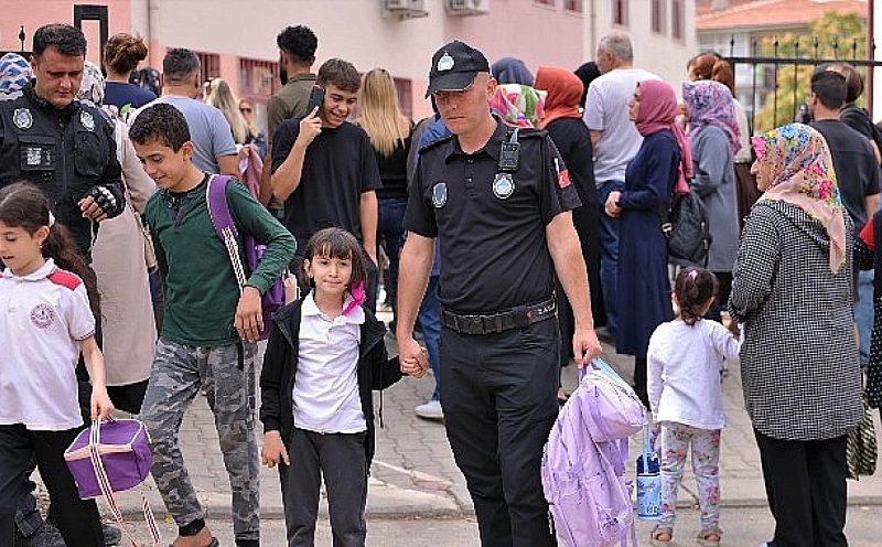 Keçiören'de Okul Çevrelerinde Sıkı Zabıta Denetimi