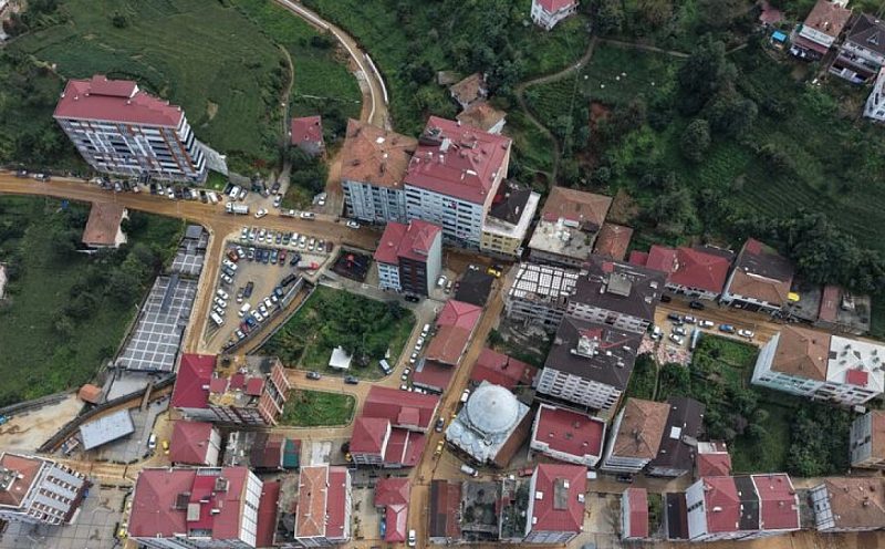 Rize İyidere'de Sel Afeti Nedir? 8 Eğitim Kurumunda Eğitime 1 Gün Ara Verildi