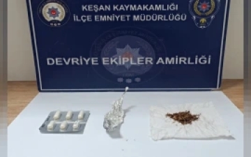 Keşan'da Nefes Kesen Narkotik Denetimi: Sokak Üzerinde Uyuşturucu ile Yakalandılar