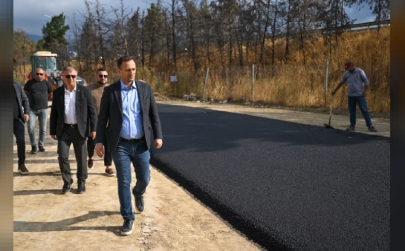 Bornova Belediyesi'nden 6203 Sokak'a Asfalt Neşteri: Başkan Eşki Sözünü Tuttu