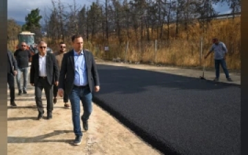Bornova Belediyesi'nden 6203 Sokak'a Asfalt Neşteri: Başkan Eşki Sözünü Tuttu