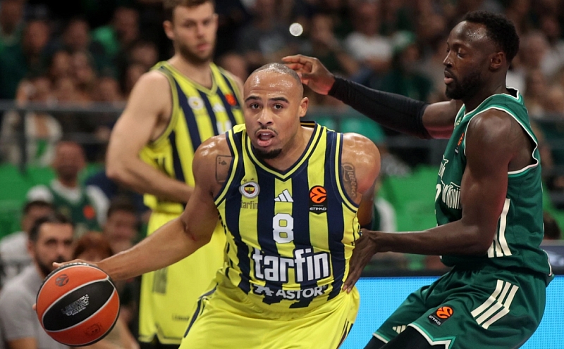 Fenerbahçe Tarfin EuroLeague'de ilk yenilgisini aldı