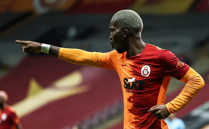 Henry Onyekuru 1. Lig Ekibi Bursaspor ile Görüşmelere Başladı