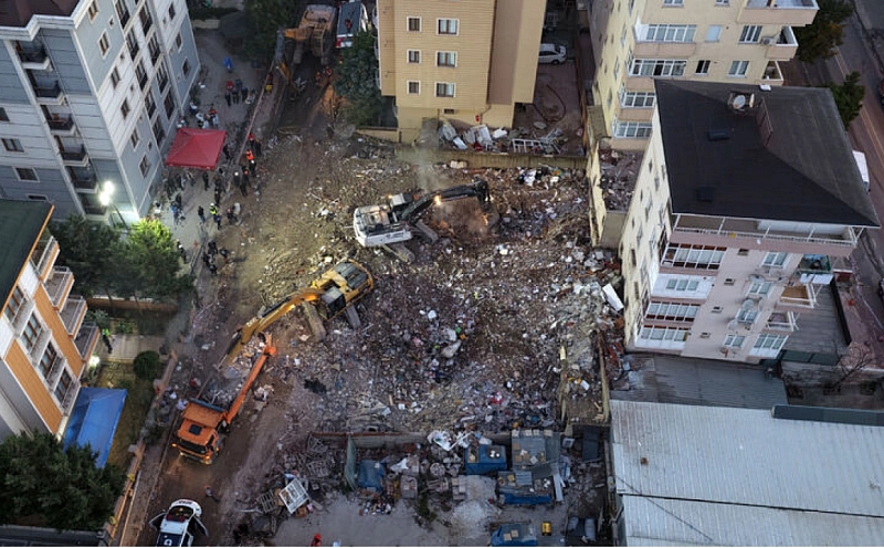 Maltepe'de 5 kişinin hayatını kaybettiği enkazda çalışmalar tamamlandı