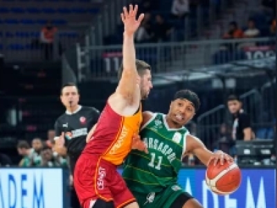 Galatasaray Evinde Bursaspor Basketbol'a 93-88 Mağlup Oldu