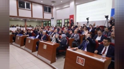 Sakarya Büyükşehir Meclisi'nde 153 kırmızı dolmuşun taksiye dönüşümü onaylandı