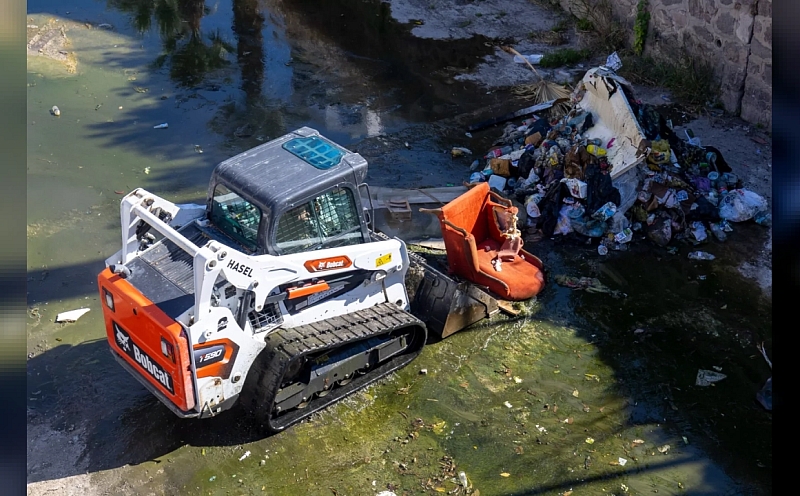 İzmir'de kış öncesi derelerde temizlik mesaisi