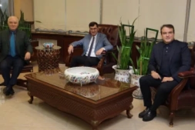 Eyüp Kahveci, Güral Porselen Yönetim Kurulu Başkanı Güral'ı Ziyaret Etti