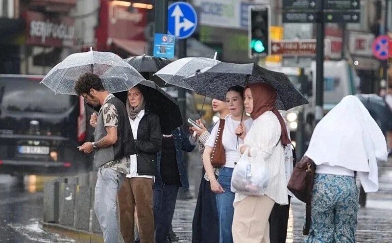 İstanbul'da Bazı Üniversitelerde Yüz Yüze Eğitime Yarın Ara Verildi