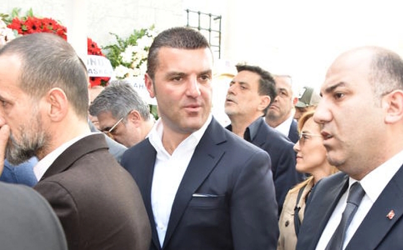 Emir Sarıgül avukatıyla birlikte emniyete teslim oldu