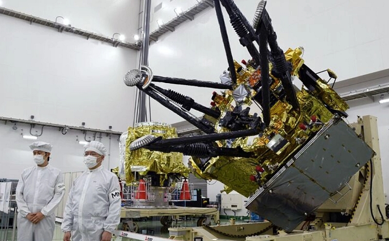 JAXA'nın MMX uzay aracı Phobos'tan numune almak için fırlatıldı