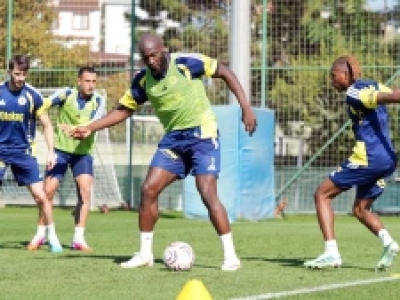 Fenerbahçe, Galatasaray derbisi hazırlıklarına başladı