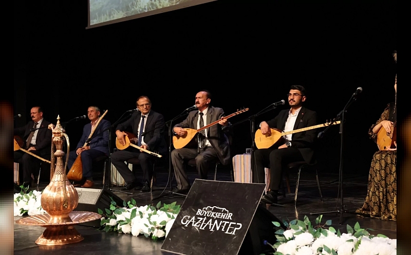 Gaziantep'te Türk Dünyasını Buluşturan Âşıklar Bayramı Düzenlendi