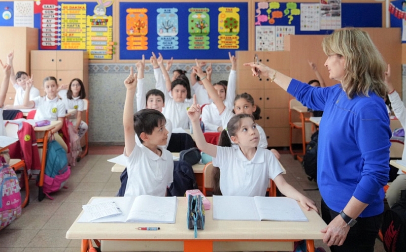 MEB 2026-2027 Takvimi: Kasım Ara Tatili ve Sömestr Tarihleri