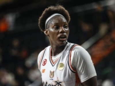 Çimsa ÇBK Mersin İspanya'da BAXI Ferrol'ü 85-42 mağlup etti