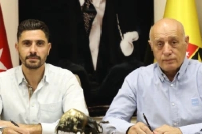 İstanbulspor Özer Hurmacı ile 5 Yıllık Sözleşme İmzaladı