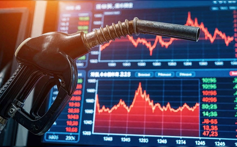 BRENT PETROLÜN VARİL FİYATI YÜZDE 1,1 ARTIŞLA 114,40 DOLARA ÇIKTI