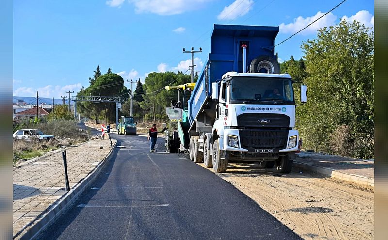 Besim Dutlulu Köprübaşı'ndaki asfalt çalışmalarını inceledi