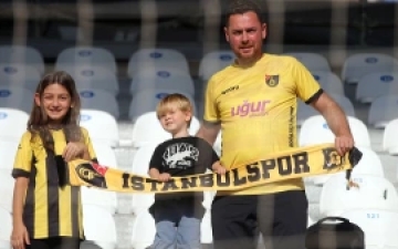 İstanbulspor Taraftarı İki Çocuğuyla Muğla Deplasmanında