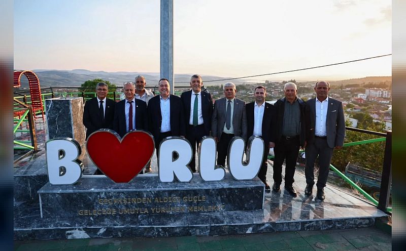 Manisa Büyükşehir Belediyesinden Köprübaşı balıkçılarına destek
