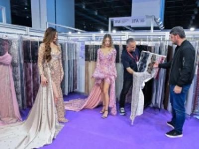 İzmir'de düzenlenen Fashion Prime Fuarı yeni iş birlikleri kurdu