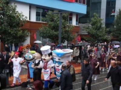 Trabzon Gastronomi Festivali kortej yürüyüşüyle başladı