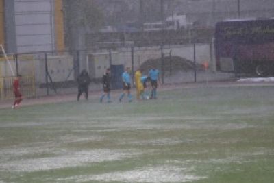 Fethiyespor-Eyüpspor maçı sağanak nedeniyle ertelendi
