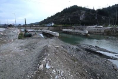 Tokat'ta yıkılan ÇEDAŞ Köprüsü yeniden inşa ediliyor