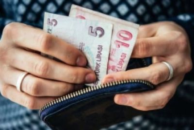 Türk-İş: Ekim ayında yoksulluk sınırı 123 bin 856 TL oldu