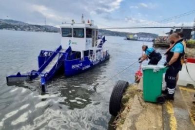 İstanbul'da yaz sezonunda binlerce ton atık ve yosun temizlendi