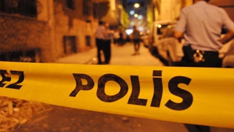 Esenyurt'ta Kan Donduran Cinayet: Kız Arkadaşını Bıcakla Ağır Yaraladı ve Annesini Öldürdü