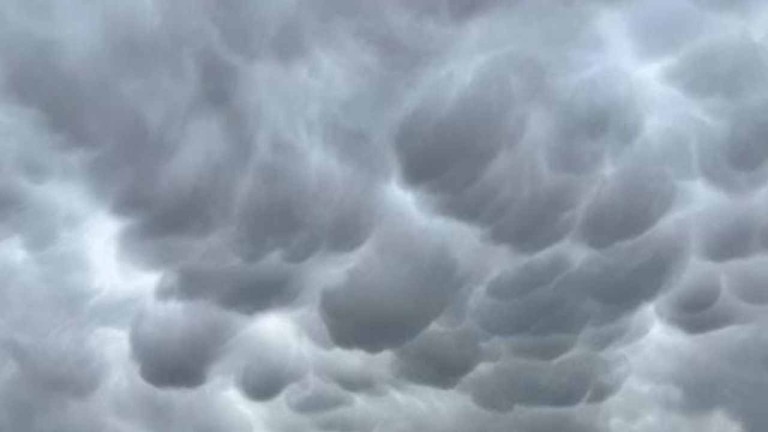 Gökyüzünde Nadir Görüntü: Hatay'da Mammatus Bulutları Heyecanı