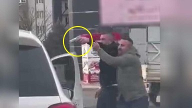 Trafikte Silah Çeken Sürücüyü Vatandaş Durdurdu, Cinayet Önlendi
