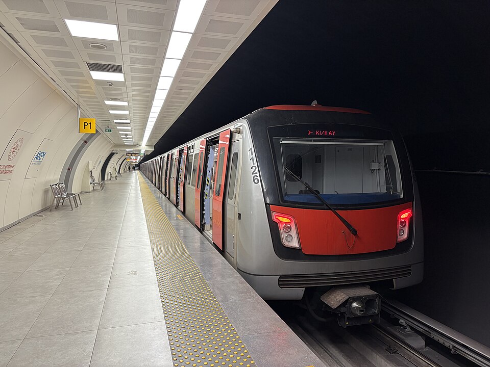 ODTÜ ve Söğütözü Metro