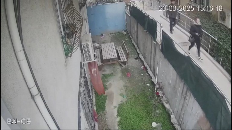 Esenyurt'ta Markette Tartıştığı Kadını Takip Edip Yumruk Atan ve Taciz Eden Şüpheli Tutuklandı