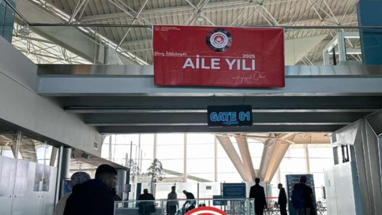 Kars Harakani Havalimanı'nda "2025 Aile Yılı" Farkındalık Çalışması Yapıldı
