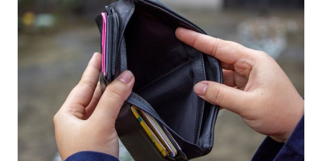 Türkiye Borç Yükü Alarm Veriyor: 5.7 Trilyon TL'ye Ulaştı!