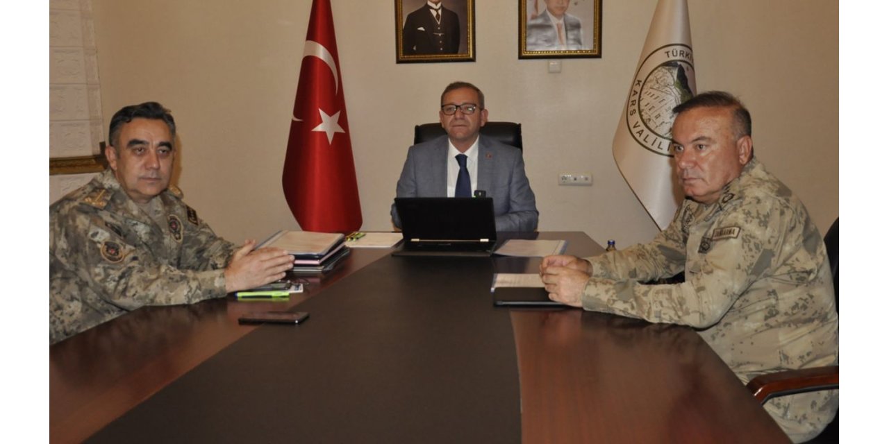 Kars'ta Güvenlik Alarmı: Şüpheli Şahıslar Yakalandı, Siber Suçlara Darbe