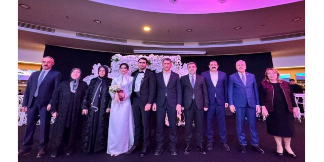 Antalya’da AK Parti Teşkilatı, Baybars ve Rümeysa’nın Düğününde Birlik Mesajı Verdi