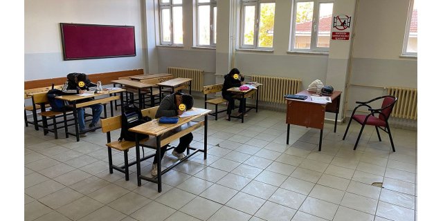 Depreme Dayanıksız Okul Krizi: Tadilat Gecikti, Öğrenciler Zor Şartlarda Eğitim Görüyor