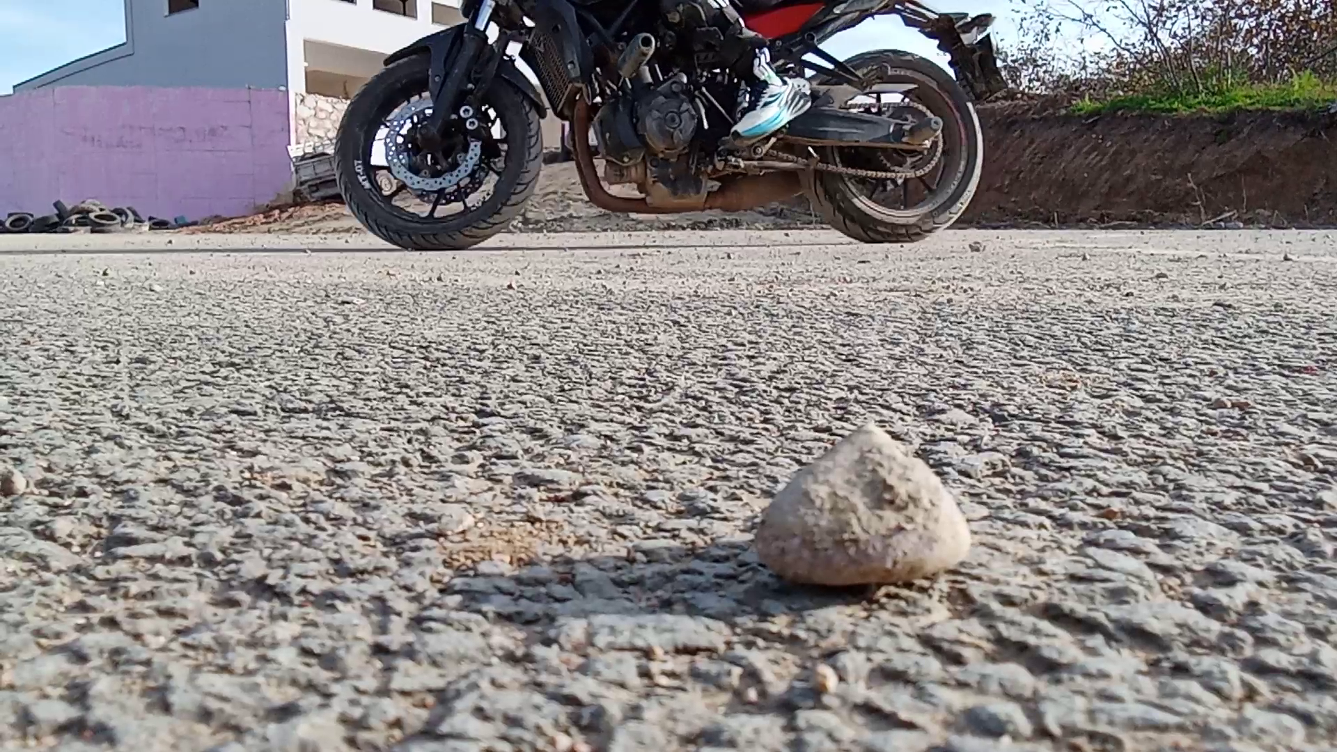 Sürücü Adaylarına Tehlike: Eğitim Pistinde Güvenlik Zafiyeti Şok Etti