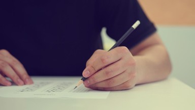 2025-ALES/3 Sınavı Bu Pazar Gerçekleşiyor: Adaylar Heyecanla Bekliyor