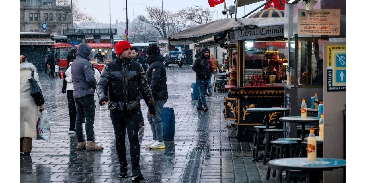 Antalya ve Muğla Alarmda: Kuvvetli Yağış ve Gök Gürültüsü Tehlikesi