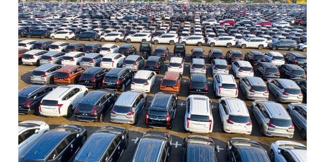 Türkiye'den Ticari Araç İhracatında Dev Sıçrama: Rakamlar Konuşuyor