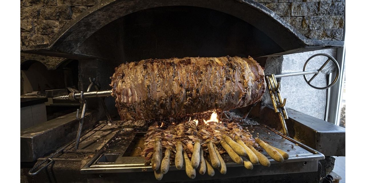 Erzurum'un Lezzet Sırrı: Yüksek Rakım Cağ Kebabı