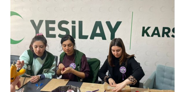 Kars'ta Dantel Dayanışması: Kadın Emeğiyle Şiddete Dur De!