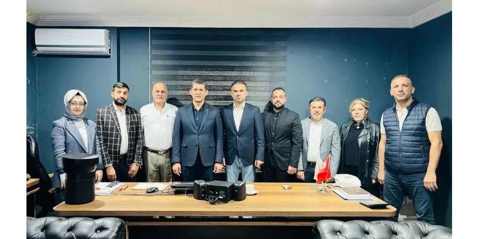 Antalya AK Parti'den Sağlık ve Ulaşım Vurgusu: CHP'de Koltuk Kavgası Mı?