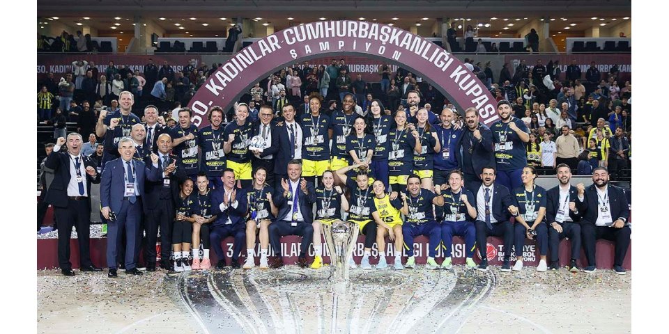 Fenerbahçe'den Mersin'e Basketbol Dersi: 14. Kupa Sarısı!