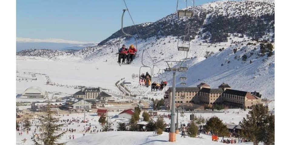 Davraz Beyaza Büründü: Isparta'da Kayak Sezonu Müjdesi!