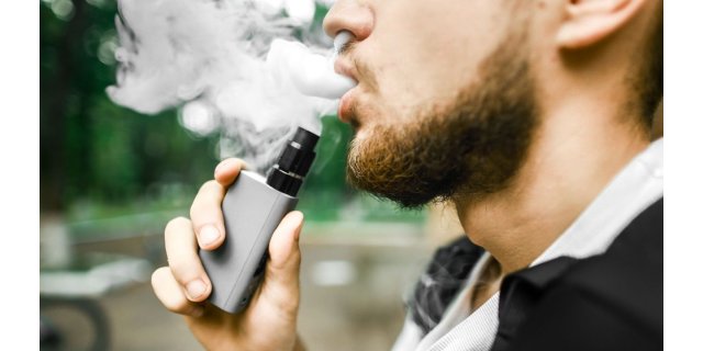 Azerbaycan'da Elektronik Sigara Satışı ve Kullanımına Yasak Geliyor